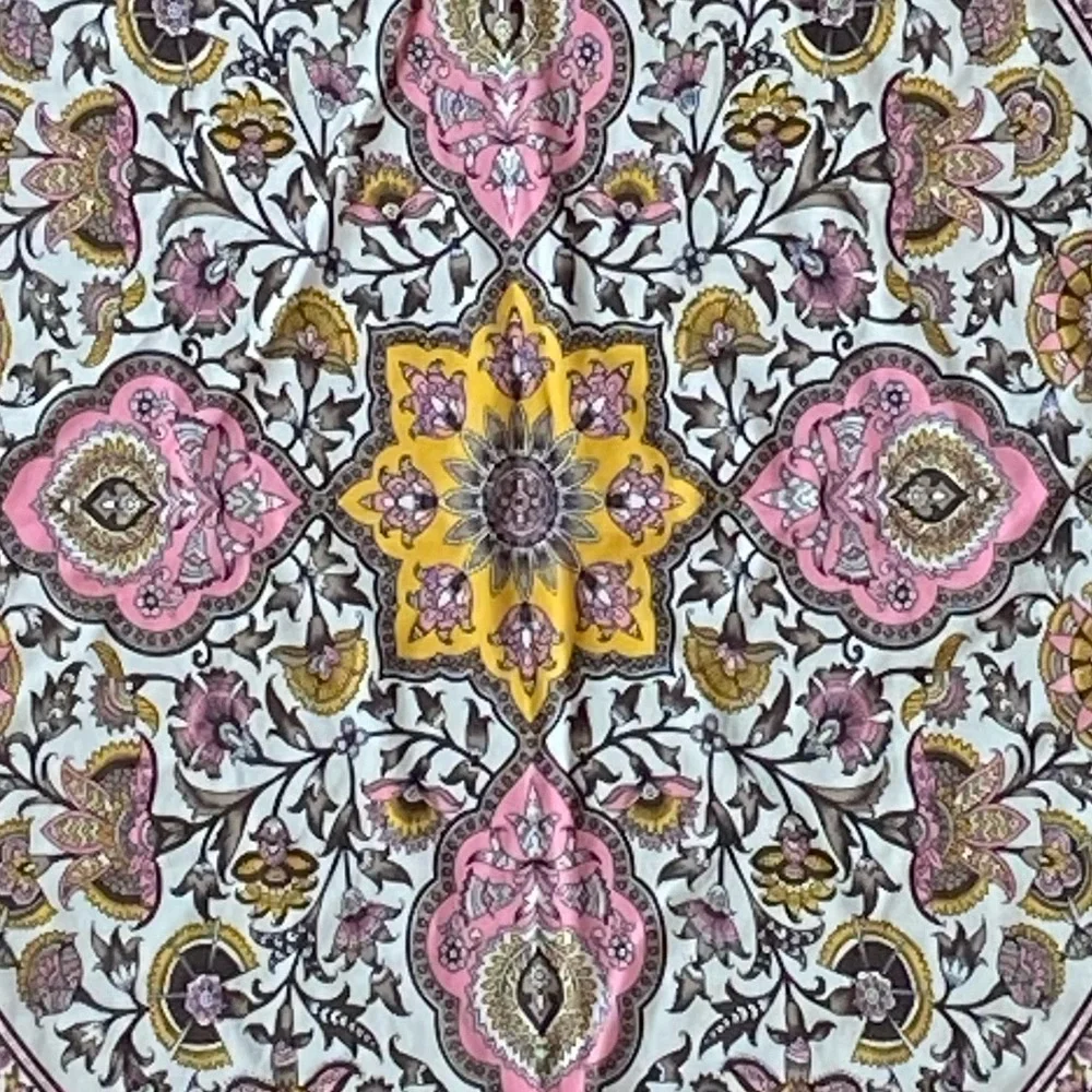 Elegant Yellow and Gray Tapestry Bed Cover Excellent Condition 58”X78”